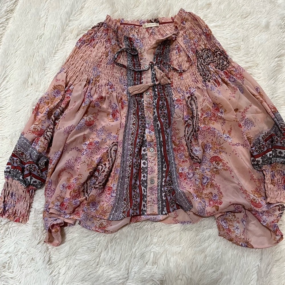 Altar’d state top